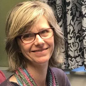 martina_neu-r1-300x300-exact